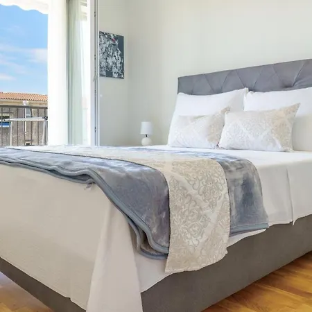 Emilia Lofts