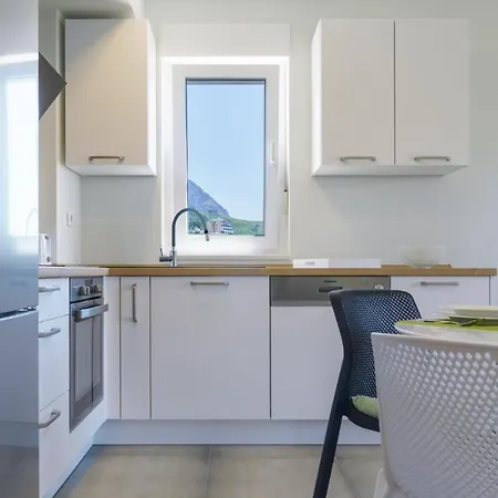 Emilia Lofts * Tucepi