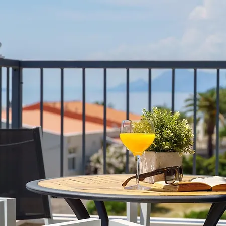 Emilia Lofts Apartament *